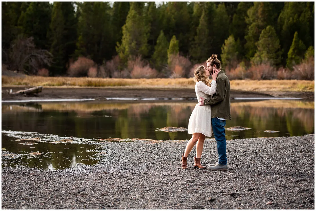 Bend Oregon wedding and engagement photographer