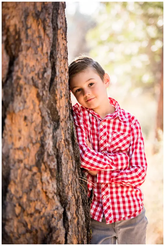 Bend, Oregon family photos taken along the Deschutes River in natural light