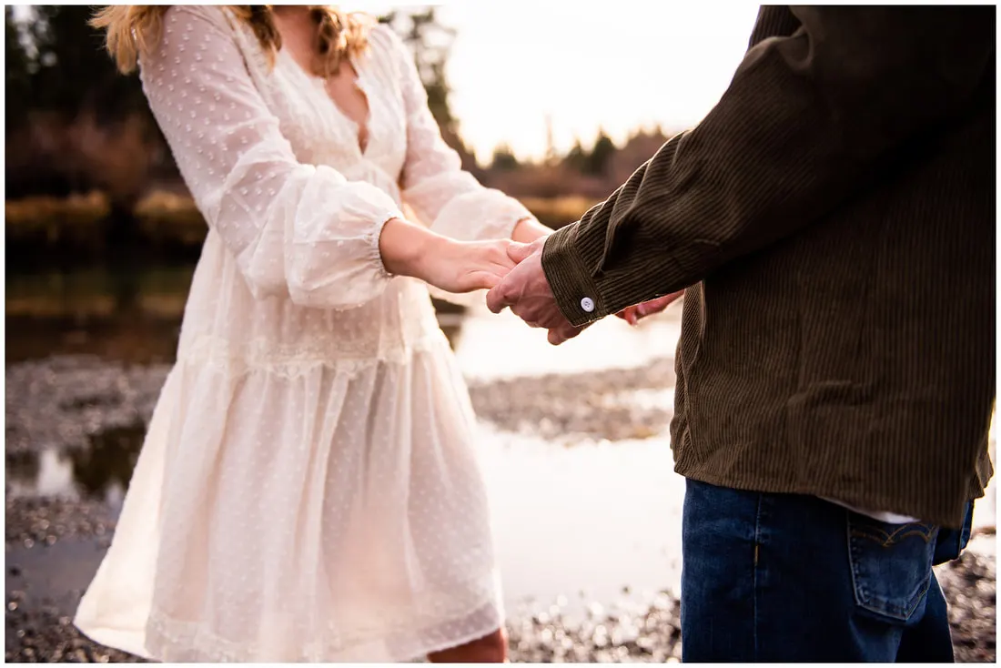 Bend Oregon wedding and engagement photographer