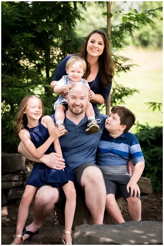Eugene, Oregon Family Photo Session by Photography by Lynn Marie