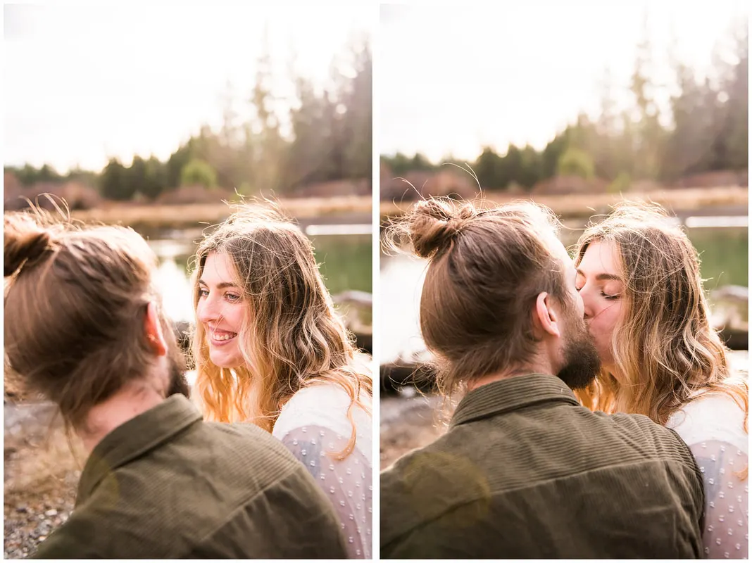 Engagement photos in Sunriver, Oregon along the Deschutes River