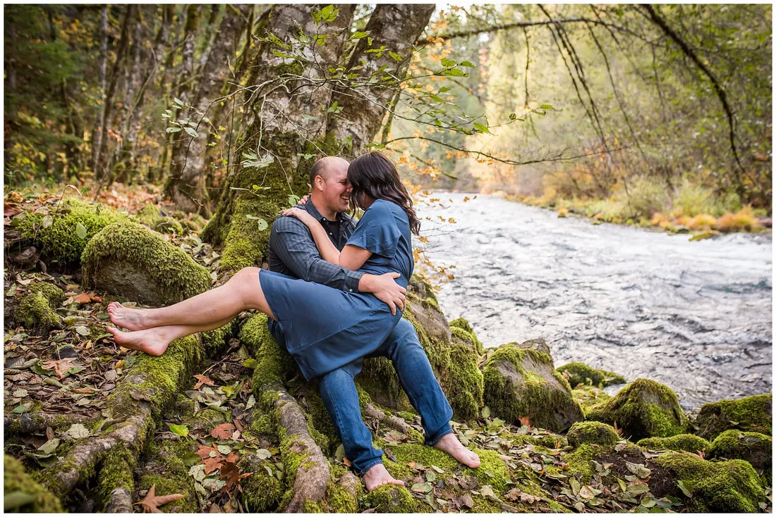 Oregon engagement photos in Bend, Oregon