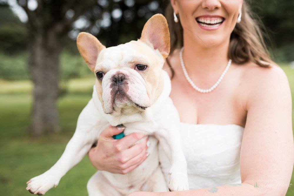 Oregon's best wedding photographer in Bend & Eugene