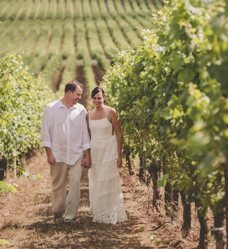 Eugene & Bend, Oregon wedding & elopement photographer.  Wedding at King Estate Winery. Photography by Lynn Marie.
