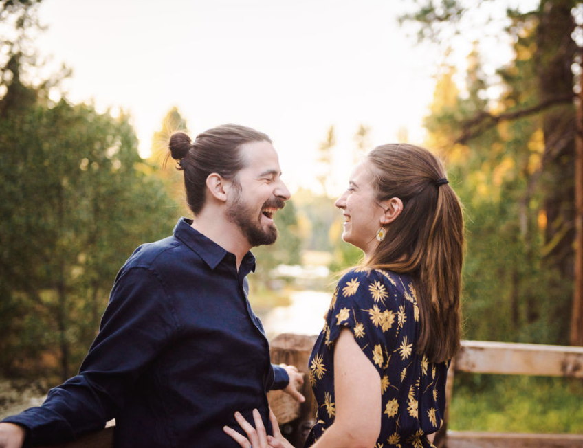 Engagement photography in Bend, Sunriver & central Oregon.  Photography by Lynn Marie